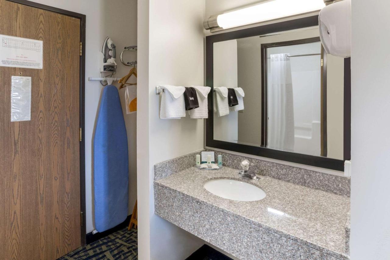 Quality Inn Rochelle Esterno foto